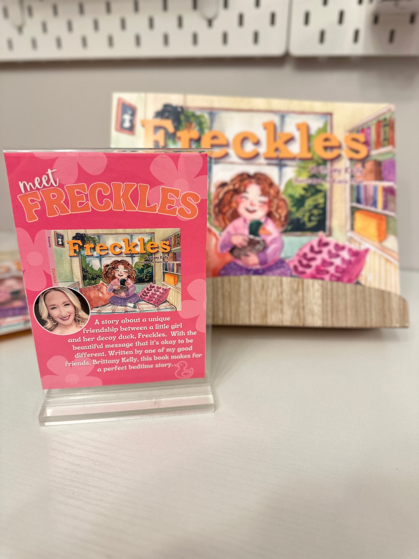 Freckles by Brittany Kelly (Paperback)