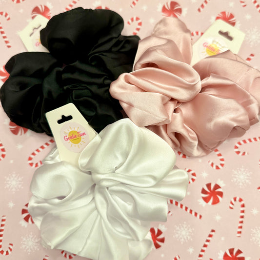 Oversized Scrunchie