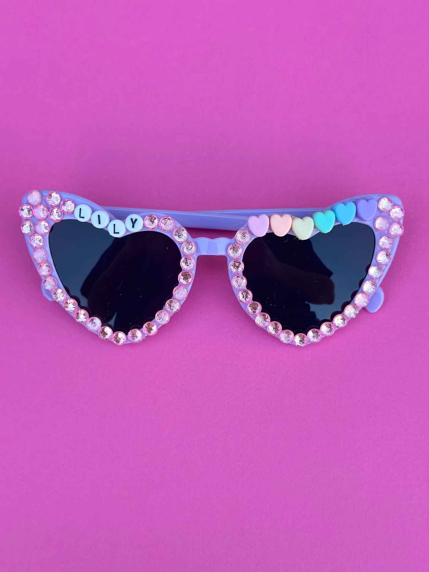 Corazones y destellos